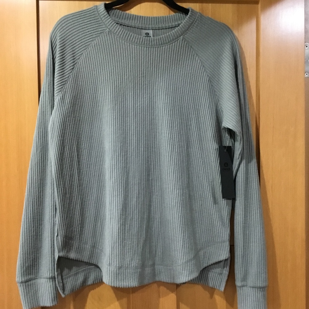 NWT Mono B ribbed pullover
